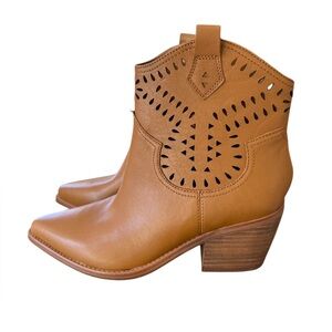 Marc Fisher Elyma Leather Western Tan Booties – Sz 8M